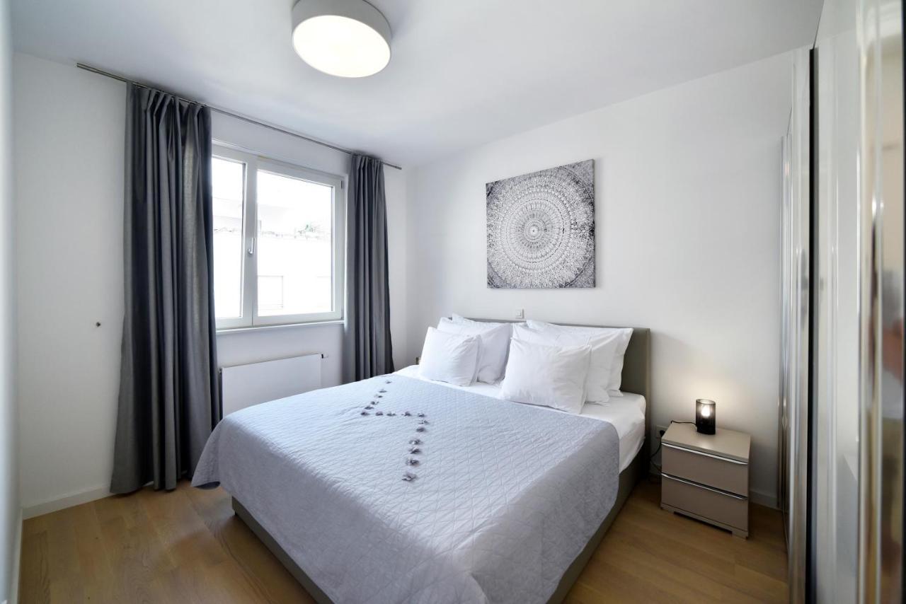 On Time Apartment Загреб Экстерьер фото