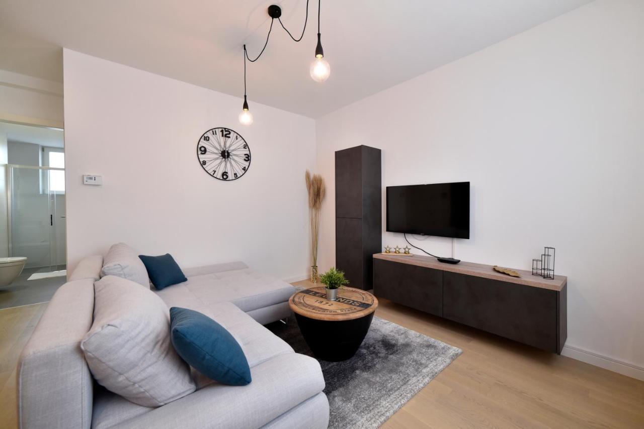 On Time Apartment Загреб Экстерьер фото
