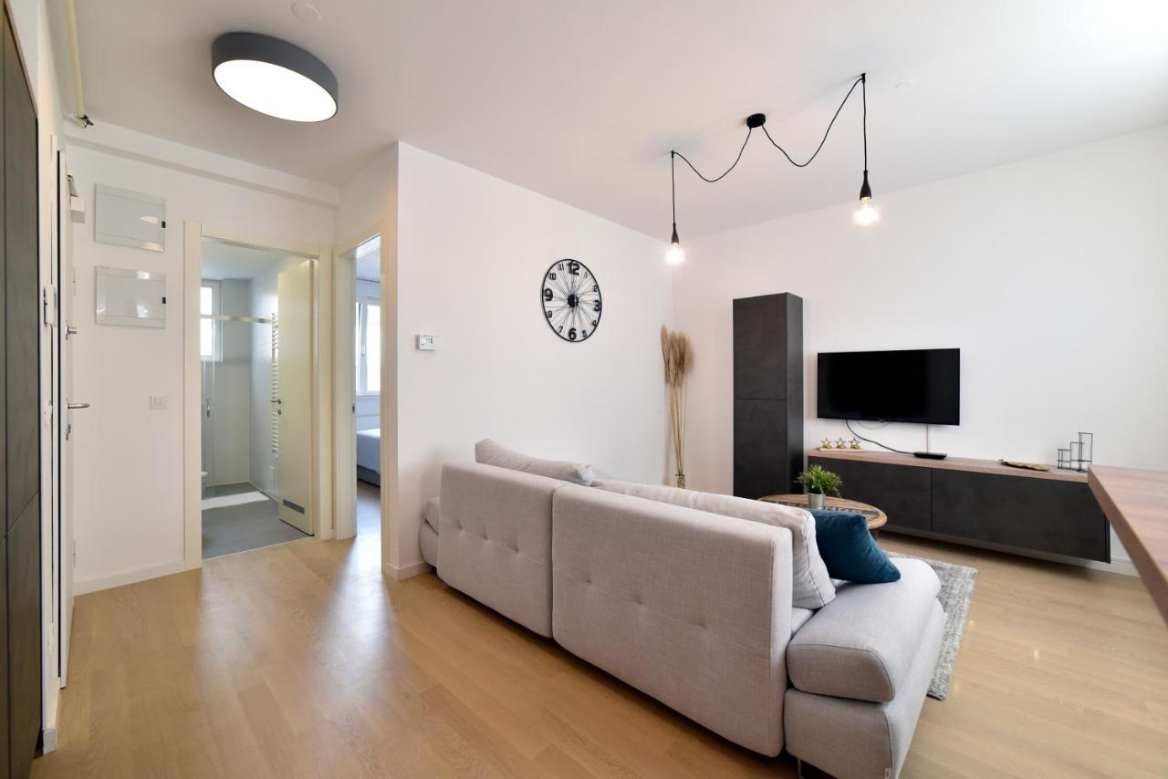 On Time Apartment Загреб Экстерьер фото